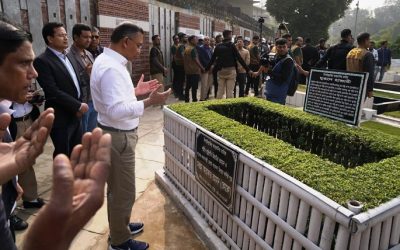 আরাফাত রহমান কোকোর কবর জিয়ারত করলেন তারেক রহমান