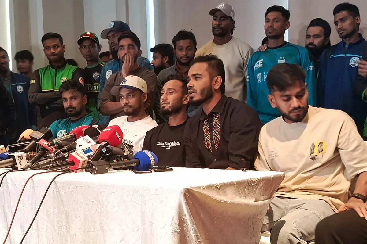 ক্রিকেটারদের ৫ দাবিতে খেলা বয়কট