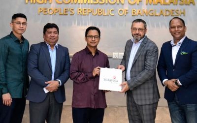 মালয়েশিয়ার হাই কমিশনারের সঙ্গে সাক্ষাৎ করেছেন রবি আজিয়াটা পিএলসির ম্যানেজিং ডিরেক্টর ও সিইও